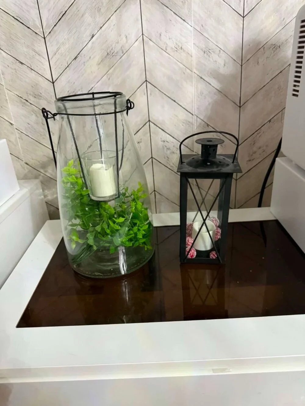 Amazon Hurricane Vase & Light Up Lantern